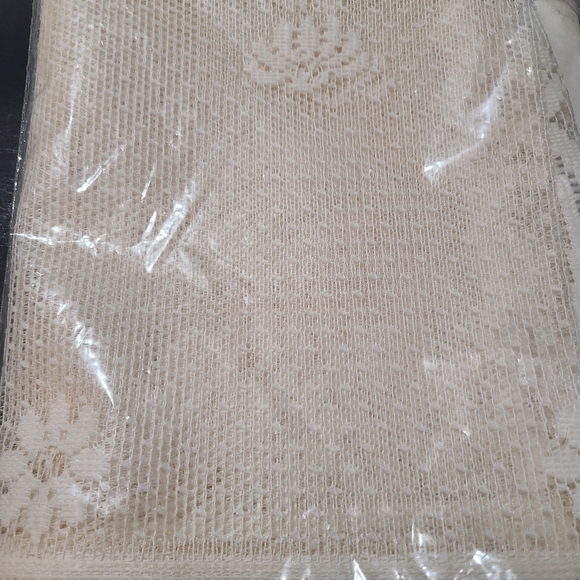 Heritage Lace Tiara Valence - Picture 5 of 5